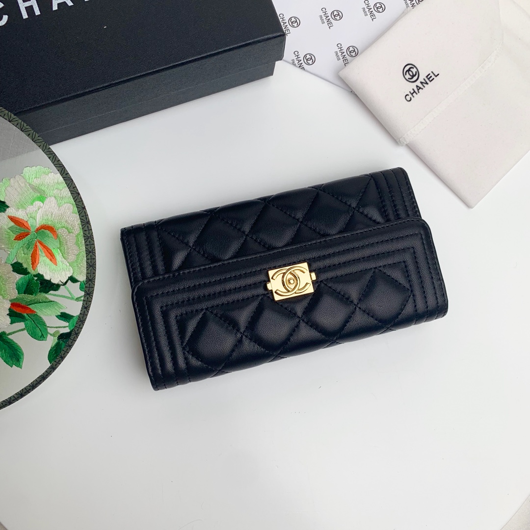 芸能人愛用Chanel シャネル 実物の写真 N品スーパーコピー財布代引き対応国内発送後払い安全必ず届く優良サイト